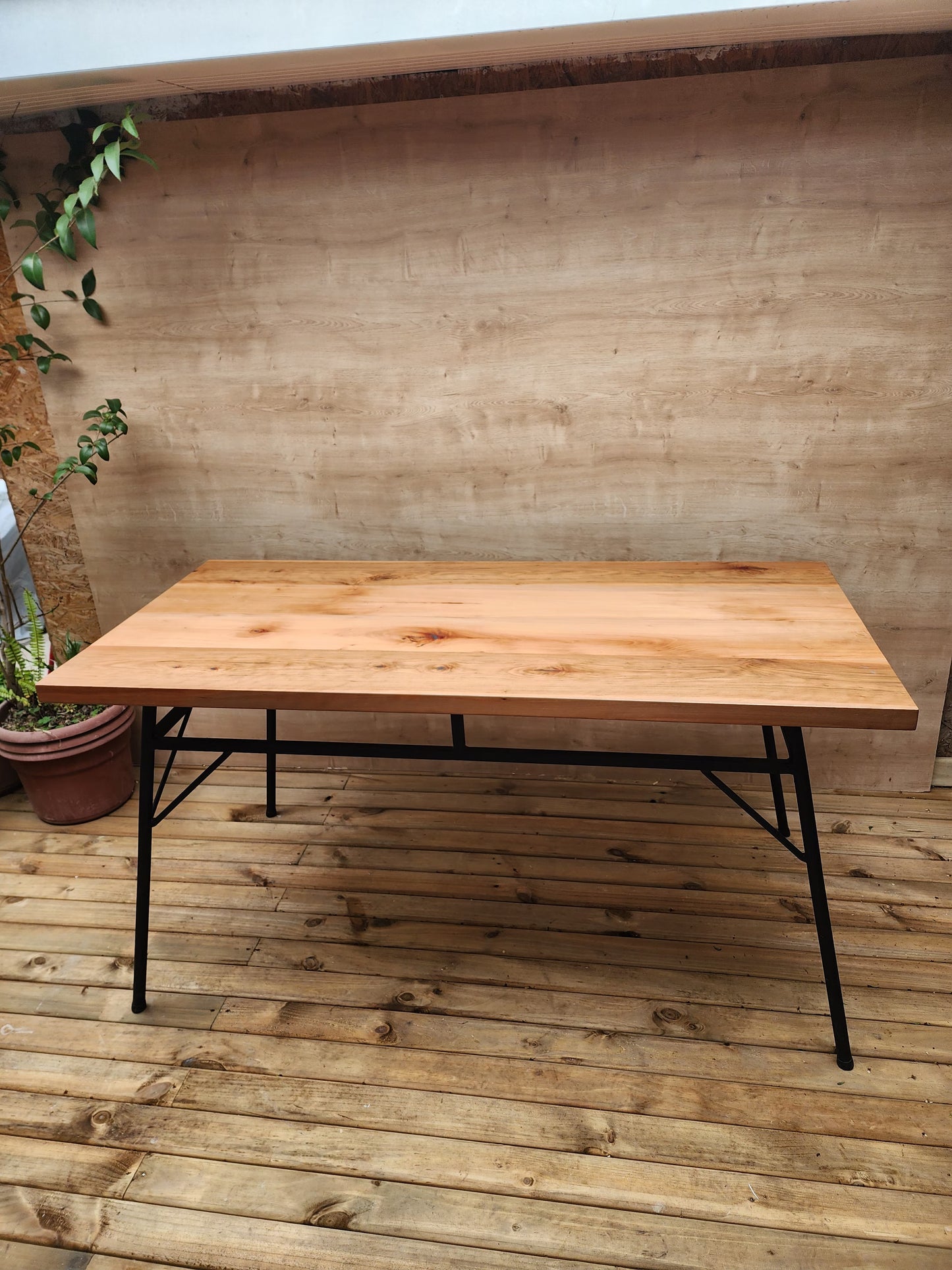 Mesa Roble - R01